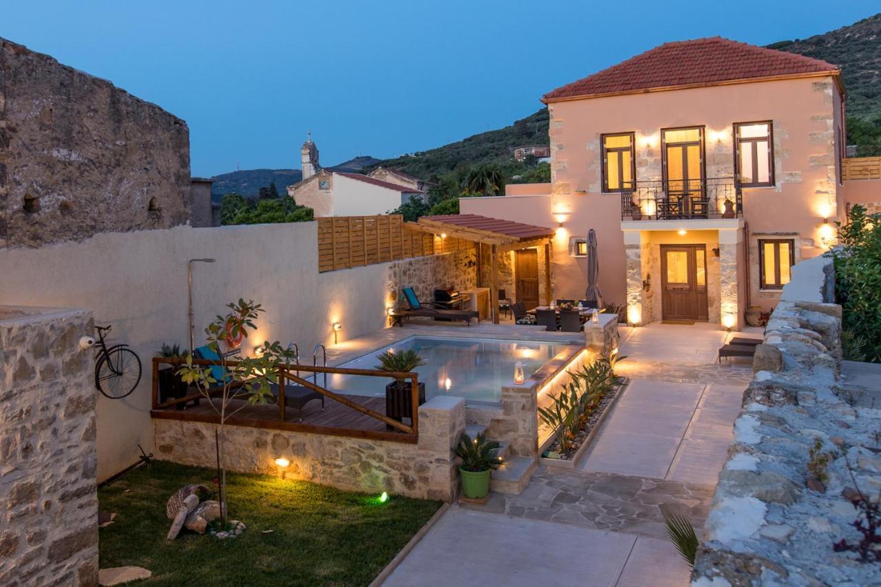 Villa Theta Dhrapaniás Exteriör bild