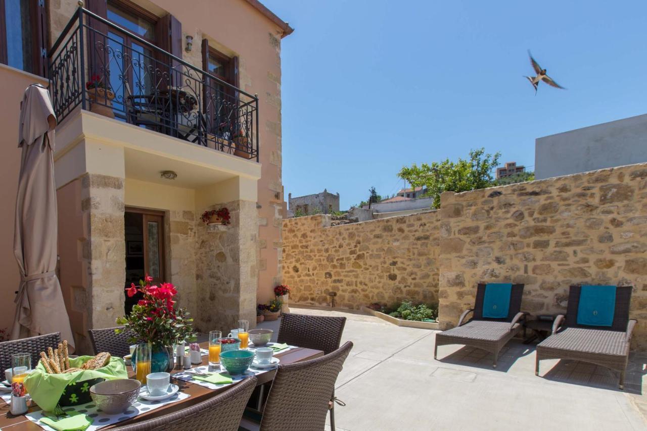 Villa Theta Dhrapaniás Exteriör bild