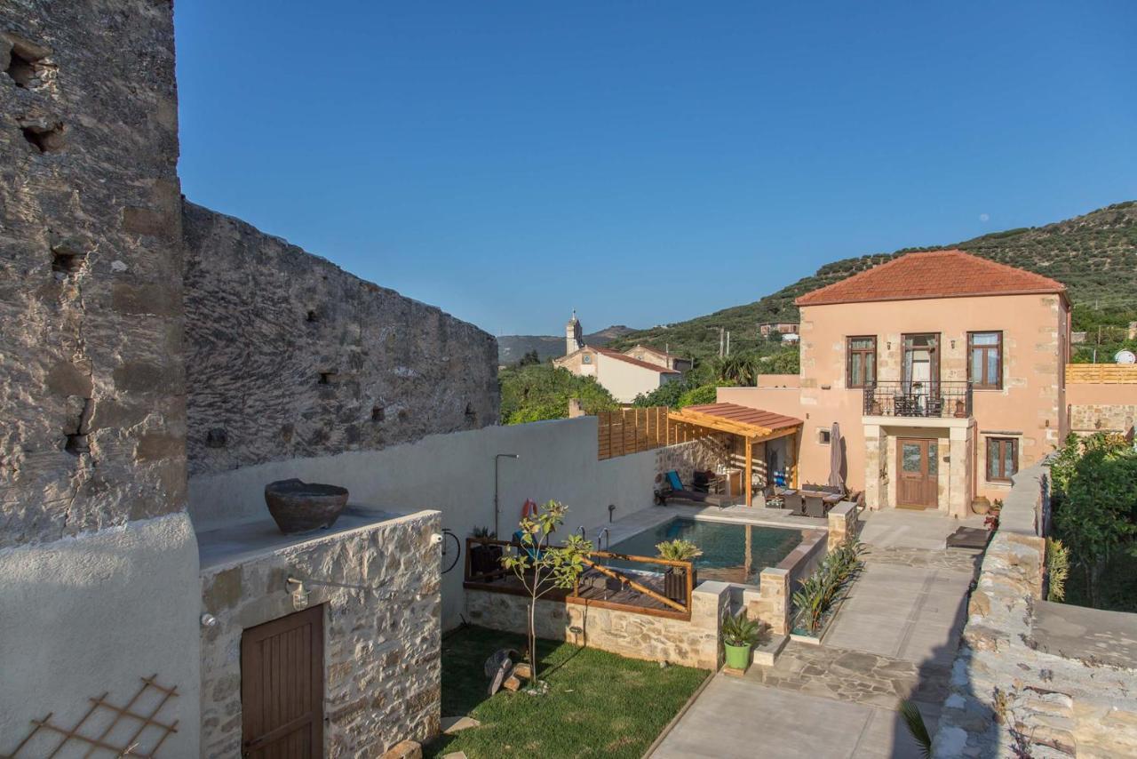 Villa Theta Dhrapaniás Exteriör bild